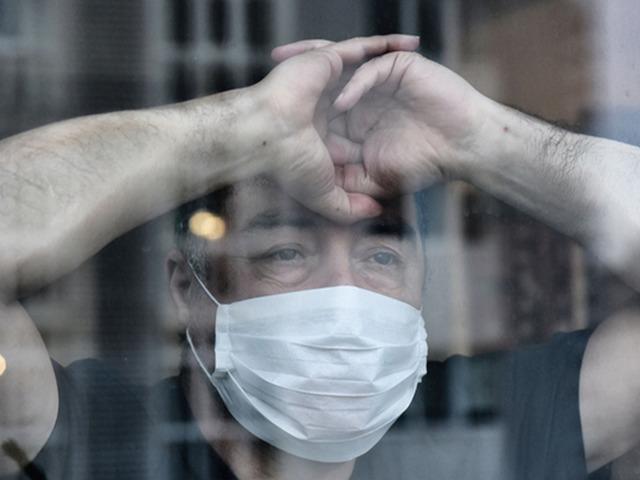 Salgın alarmı:  o ülke maskeye geri dönüyor! 