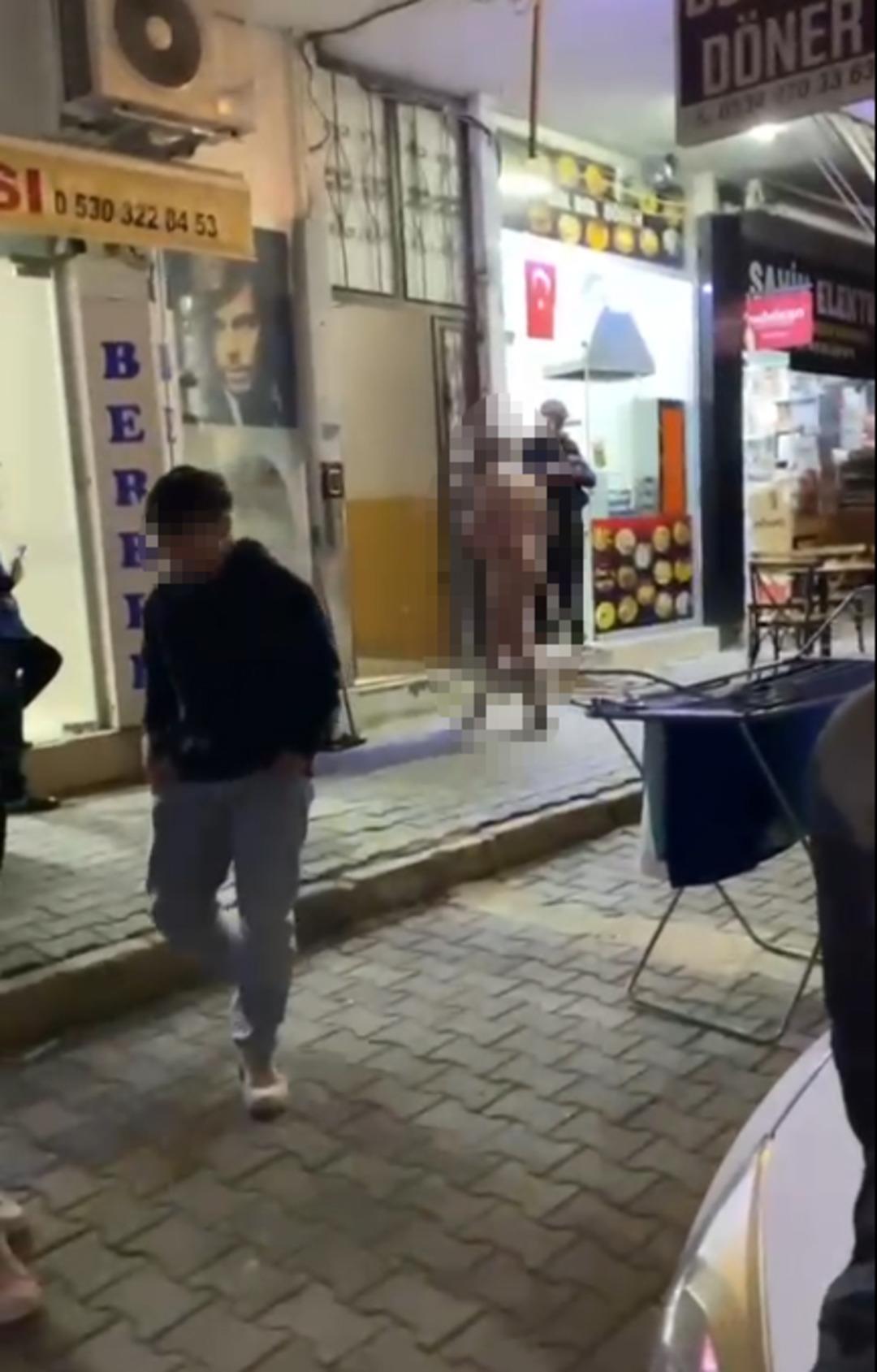 İç çamaşırına kadar soyundu! Mersin de sokakta anadan üryan dolaşan Rus ağızları açık bıraktı 2