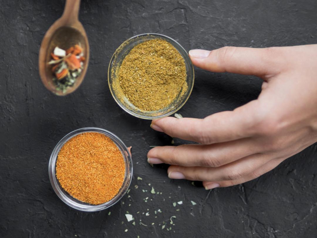 D&uuml;nya mutfağına meraklı olanların mutfağında mutlaka bulunması gereken baharatlar 4