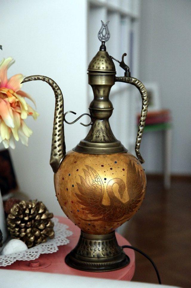 Su kabaklarından eserler Bostanlı Sanat Galerisi&rsquo;nde 3