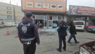 Aracın LPG tankı patladı: 3 yaralı