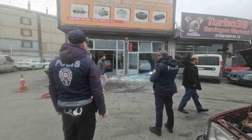 Aracın LPG tankı patladı: 3 yaralı