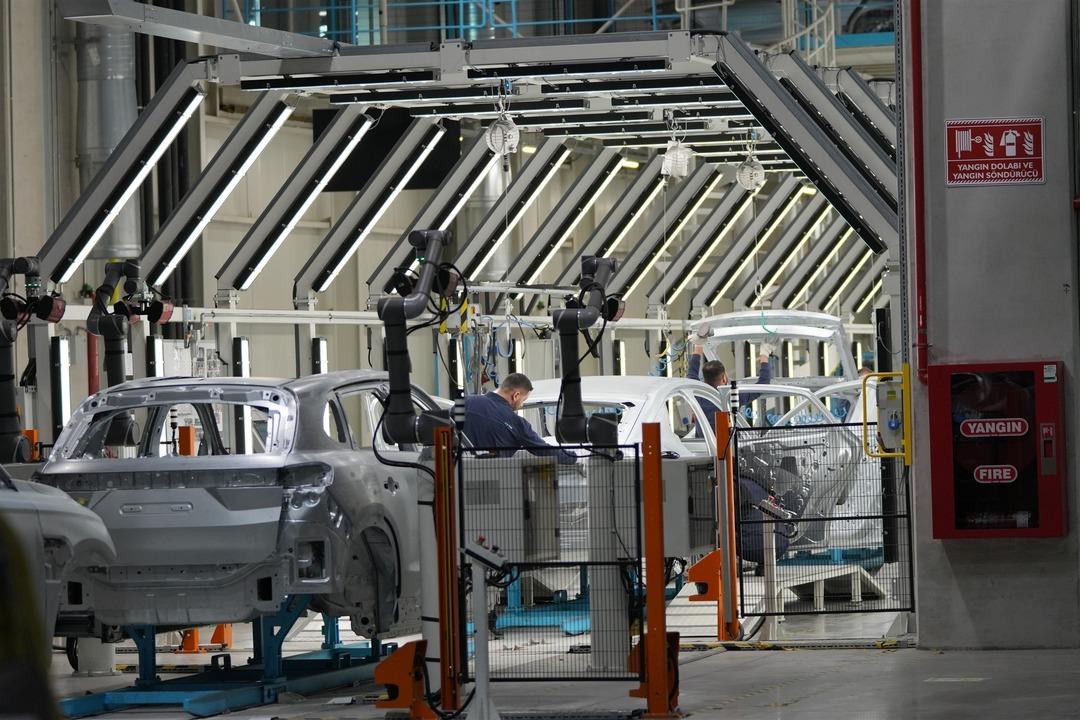 Togg T10F üretim hattında görüldü! Yıl sonu kampanyası: 1 milyon TL ye 0 faiz 6