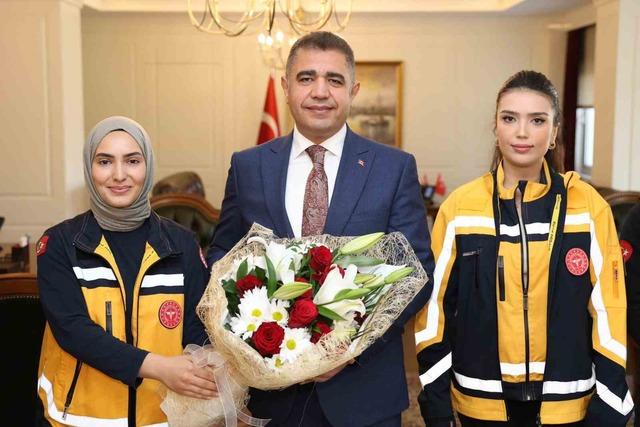 Vali Aslan acil sağlık çalışanları ağırladı 1