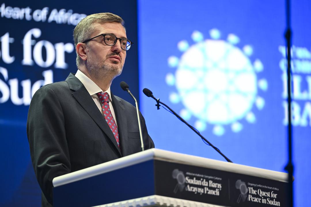 İletişim Başkanı Duran dan Sudan açıklaması: "Acil bir şeyler yapılması gerekiyor" 7