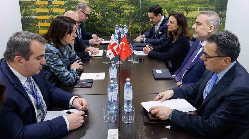 Bakan Fidan, Gürcü mevkidaşı Botchorishvili ile görüştü