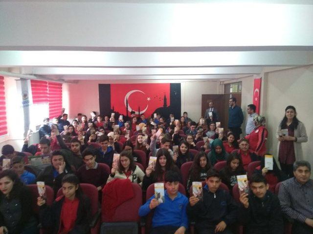 Kula’da öğrencilere ’Davranışsal Bağımlılık’ semineri