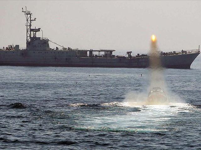 Gerilim tırmanıyor! İran'dan ABD savaş gemilerine uyarı