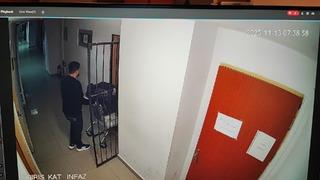 Son dakika: Kilolarca altını böyle çalmış! Adliyedeki soygunun görüntüleri ortaya çıktı