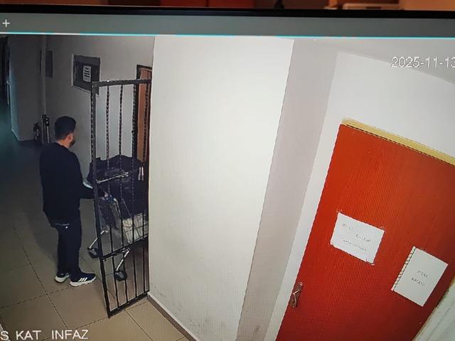 Kilolarca altını böyle çalmış! Adliyedeki soygunun görüntüleri ortaya çıktı