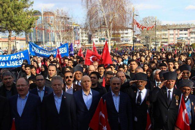 Sivas’ta Şehitlere Saygı Yürüyüşü