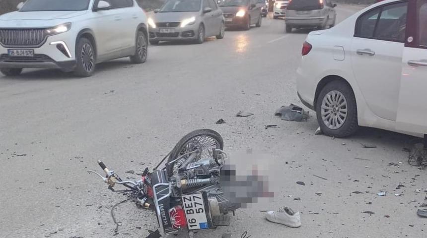 Bursa'da feci kaza! Otomobil ile motosikletin çarpıştı: 1 ölü 1 yaralı