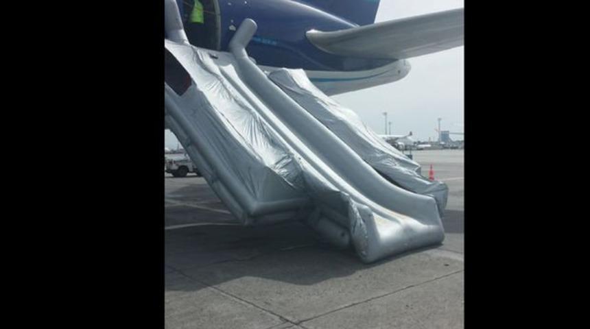 Hostes bunu yaptı, yolcular paniğe kapıldı