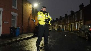 İngiltere'de alarm! Patlayıcı madde şüphesiyle 200'den fazla ev tahliye edildi