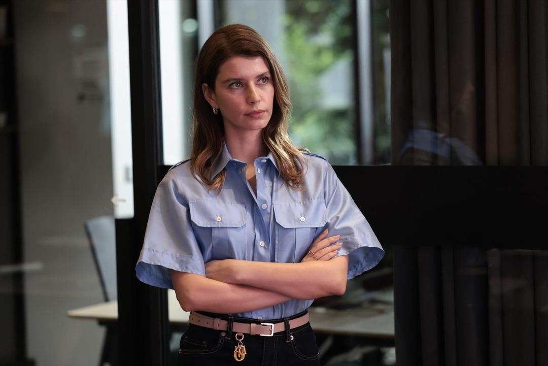 Cesur sahneler dikkat çekmişti! Beren Saat’in  Gizli Profil  filmi vizyon listesinden kaldırıldı 2