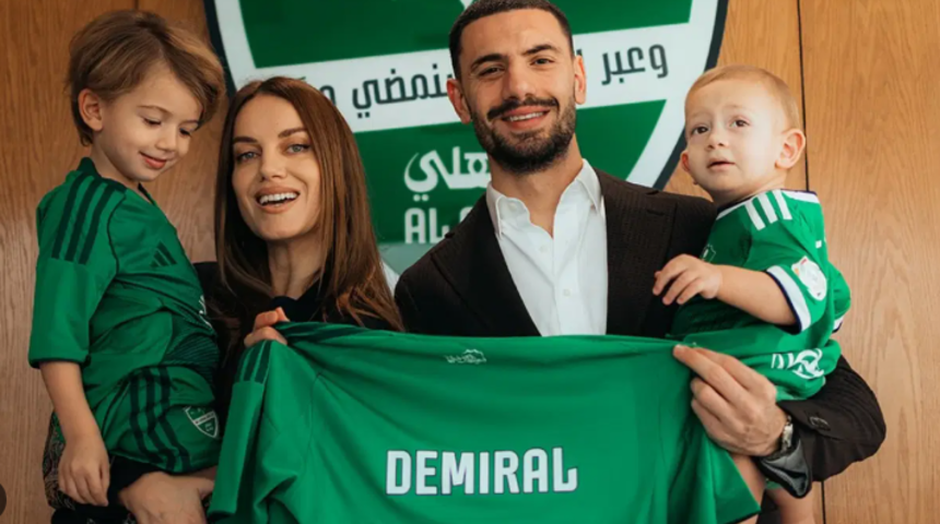 Merih Demiral'dan rekor üstüne rekor! Maaşını duyanlar inanamadı 