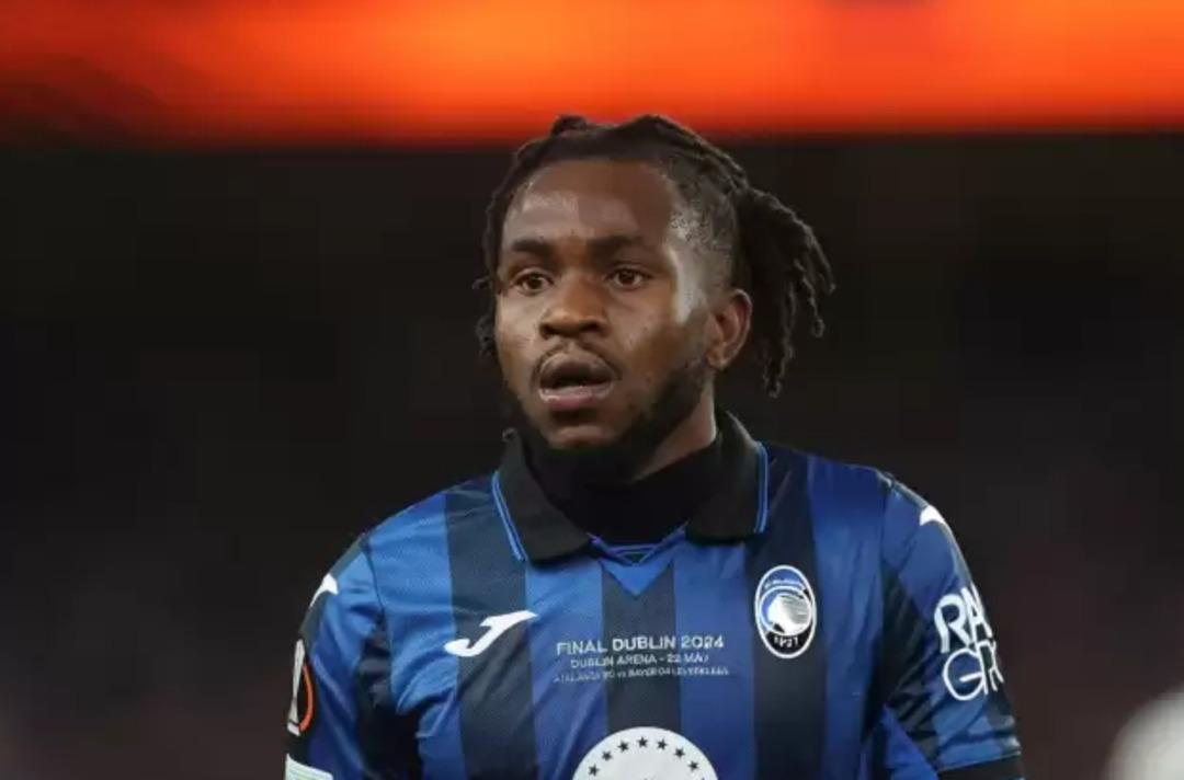 Galatasaray bombayı patlatıyor tarihi teklif! Osimhen den sonra rekor transfer  2