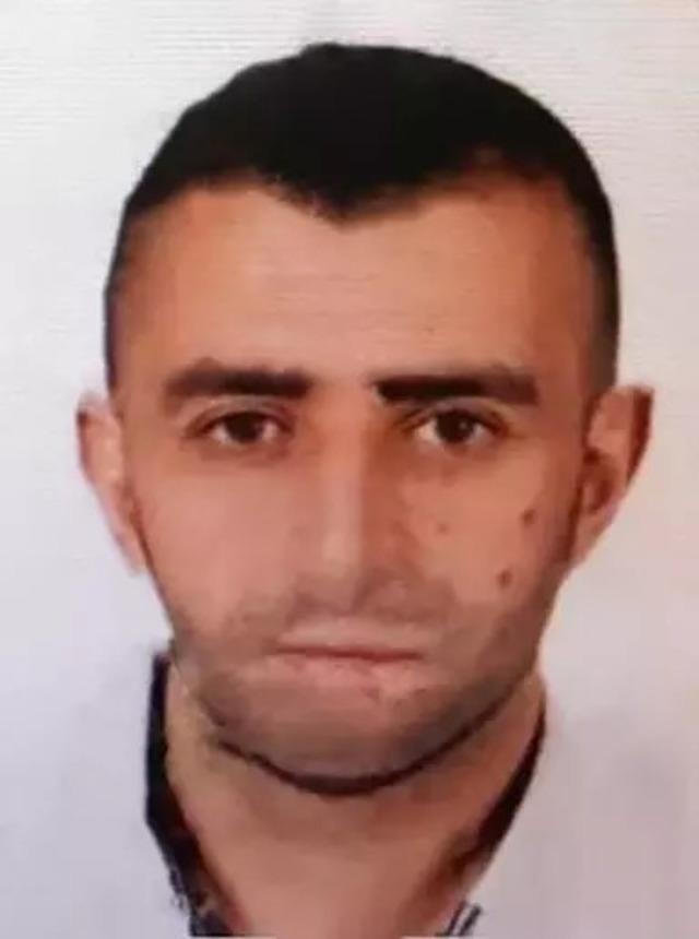 Tamir ettiği bacayı kontrol için çatıya çıktı, 5 katlı binadan zemine düştü 4