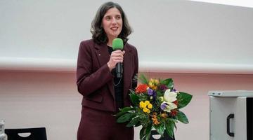 Tarihi başarı! Bursa Kız Lisesi'nden mezun oldu: Almanya’nın saygın üniversitesine rektör seçildi