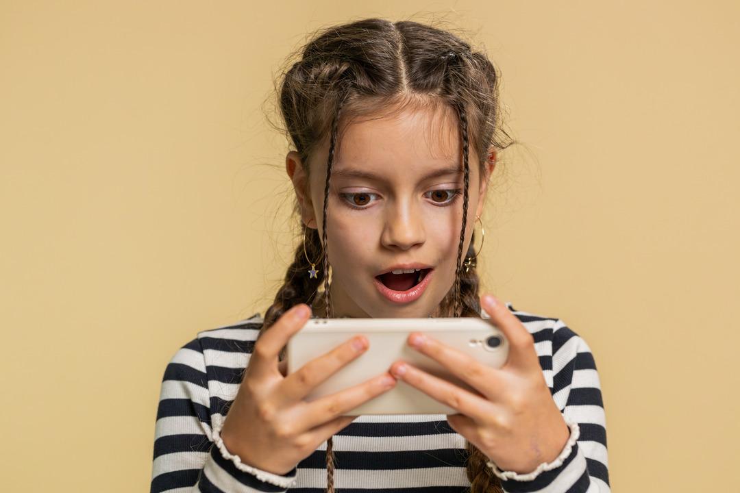 Yaş sınırı uygulaması artıyor! Yarım milyondan fazla hesap kapatılıyor 2