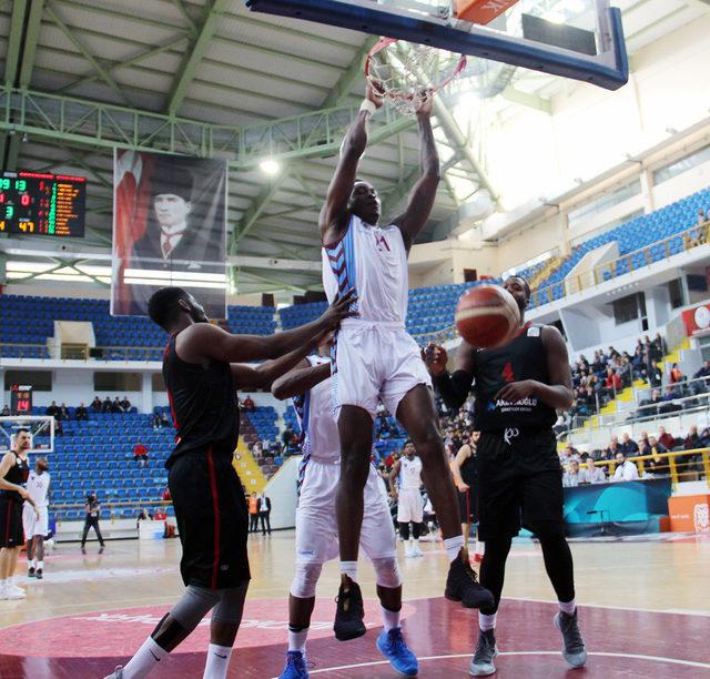 Trabzonspor - Gaziantep Basketbol: 91-86