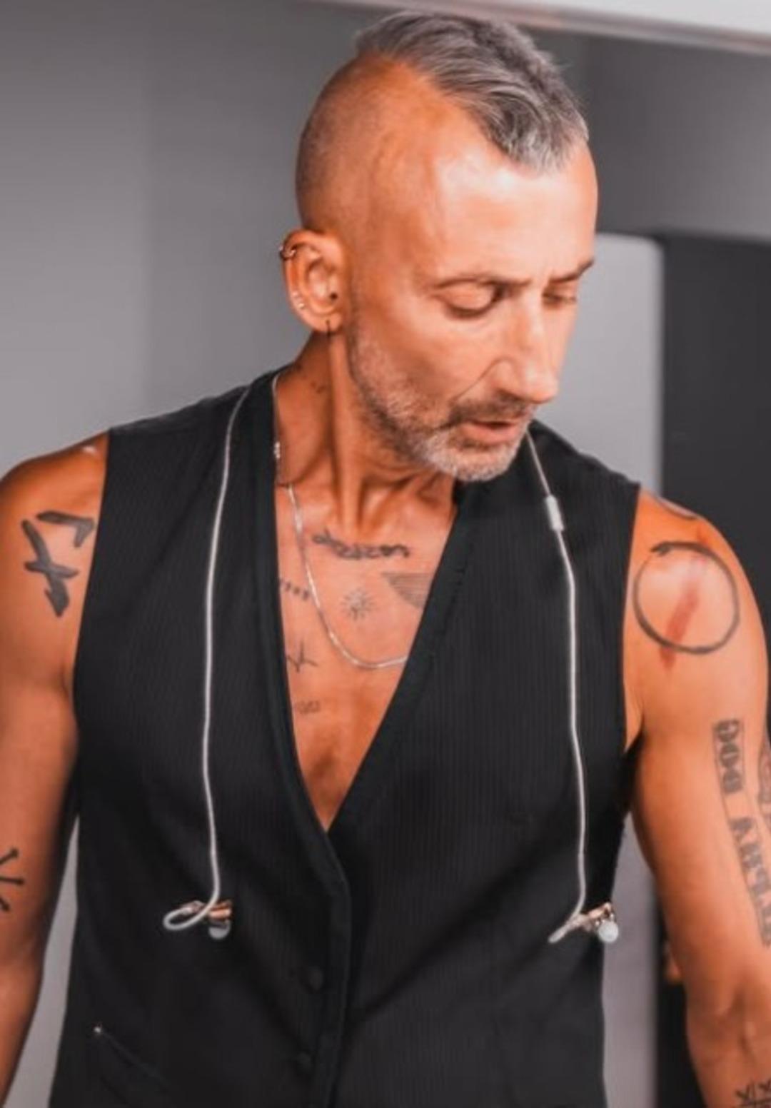 Ünlü oyuncu Yunus Günçe nin evinde yangın çıktı! Çok ciddi bir şey atlattık 1