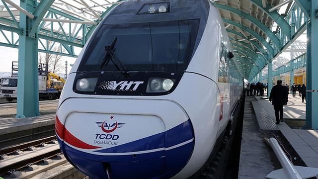 Ek hızlı tren seferleri geliyor! Tarihler açıklandı: O şehirleri kapsayacak