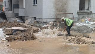 Delinen doğal gaz borusu ekipleri alarma geçirdi