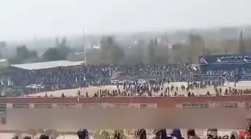 Afganistan'da kanlı infaz: 13 yaşındaki çocuğa 3 kişi öldürttüler! 80 bin kişi izledi