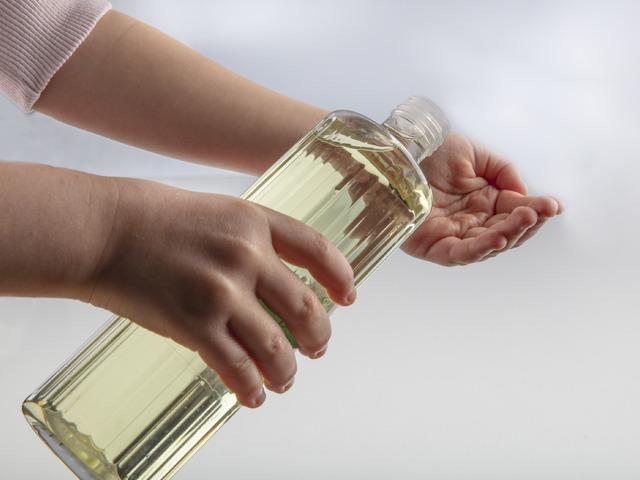 Kolonyayı sürdükten sonra neden bir anda soğukluk hissederiz?