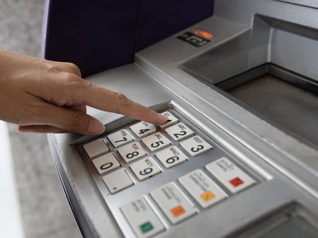 ATM tuşları neden metaldir?