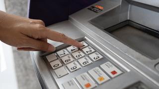 ATM tuşları neden metaldir?