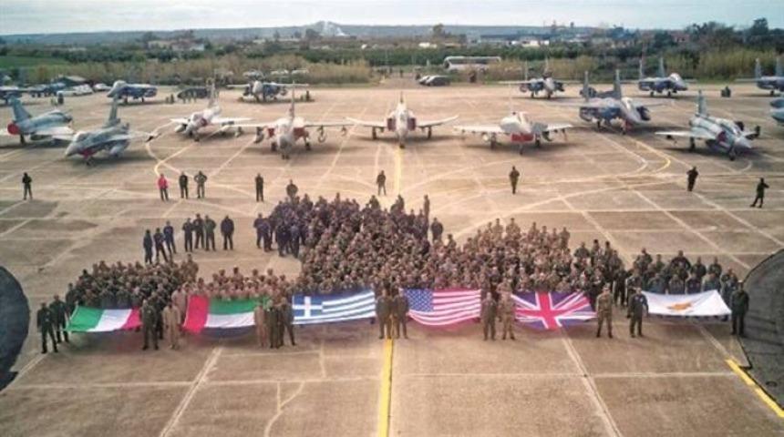 Atina'yı kışkırtan &uuml;lkeler! F&uuml;ze takviyesi...