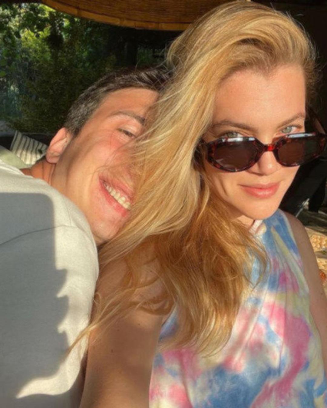 Şakir Paşa Ailesi nin Sümbül ü Helin Kandemir in aşkına bir şans daha vermişti! Mutluluğu yarım kaldı 3