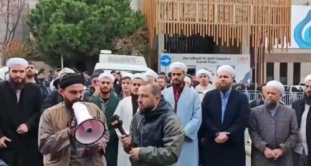 Heykeli yapana da sergileyene de gözaltı! Kılıçlı görüntüler gündem oldu 3