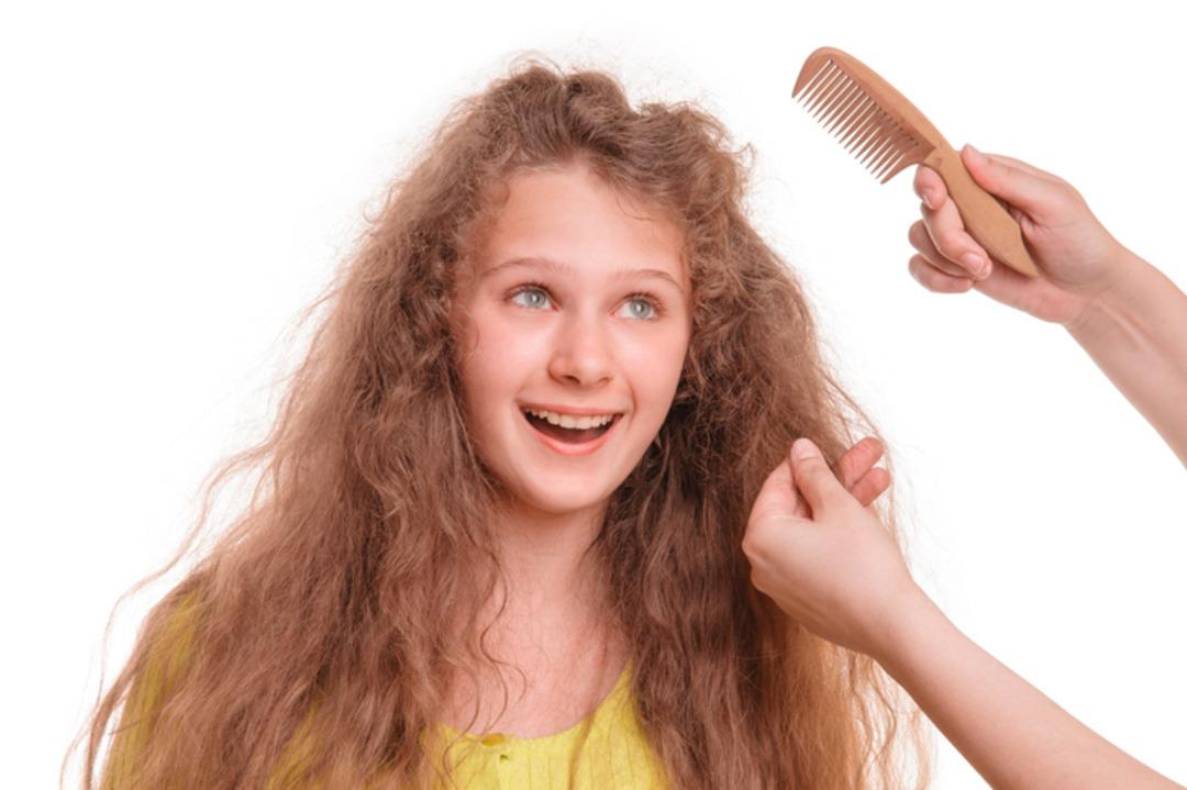 Ünlü kuaförden bakım sırları: Bu 7 yöntemle saçların kabarmasın! Saçın neden kabarıyor? 1