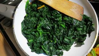 Ispanak pişince neden küçülür?