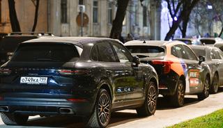 Yüzlerce Porsche sahibi yolda kaldı! Uydu aracılığıyla bloke ettiler