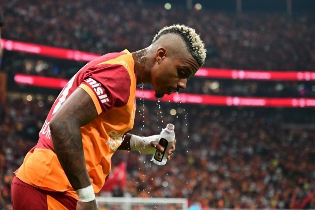 Galatasaray son saniyede Victor Osimhen ile güldü! Samsunspor u geçti 3