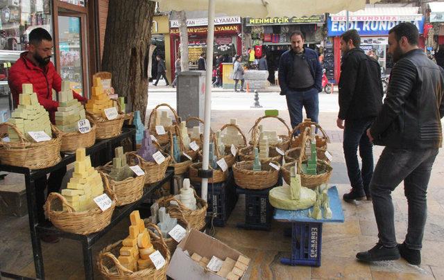 Şanlıurfa da eşek s&uuml;t&uuml;yle yapılan sabunlara ilgi 2
