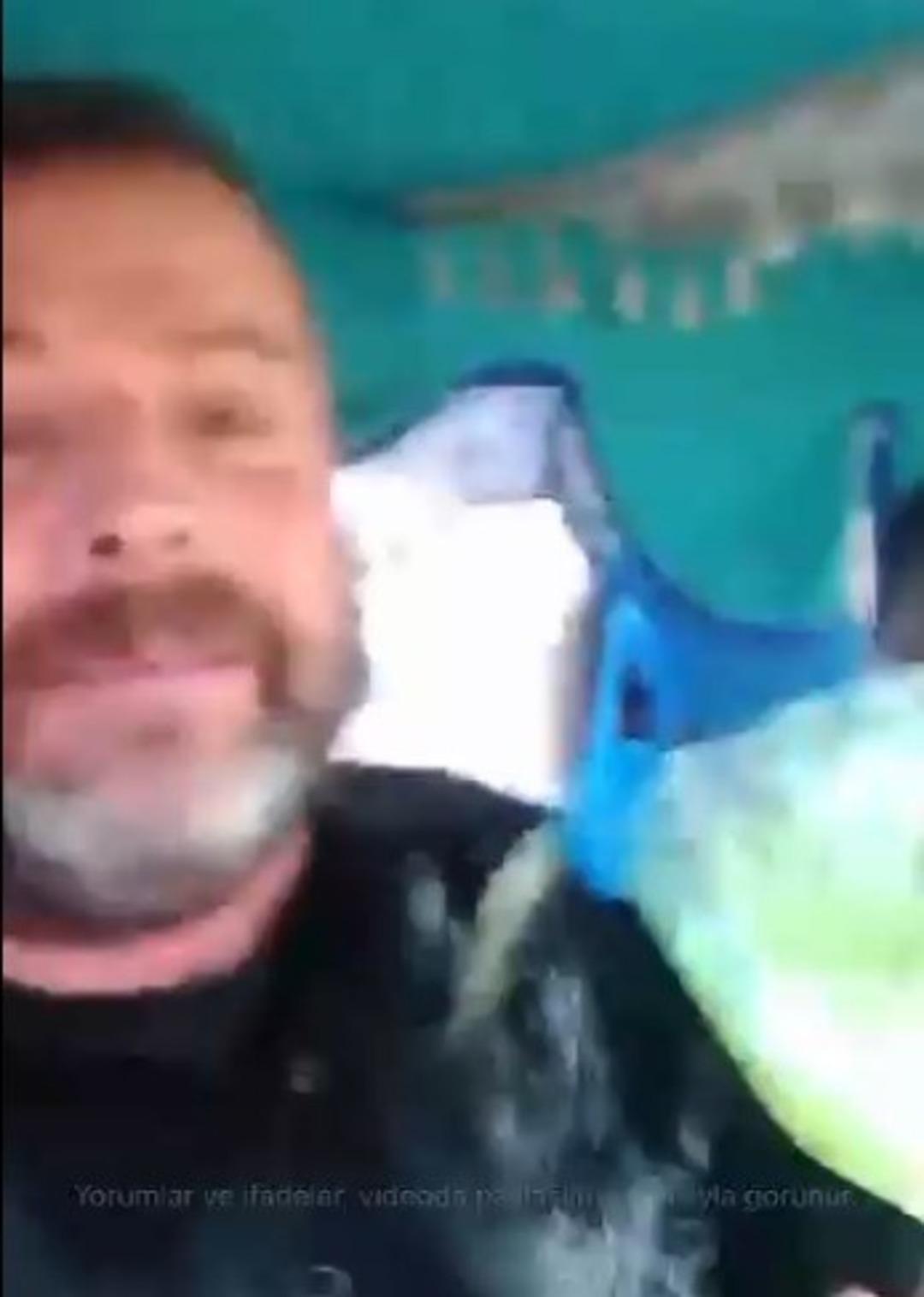 Belediye önünde kendini yakan adam ağır yaralandı 2