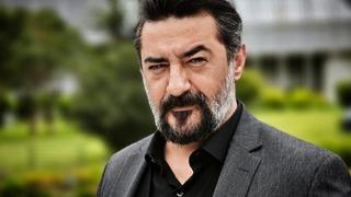 Ünlü oyuncu Celil Nalçakan trafik kazası geçirdi! Aracının son halini gösterdi