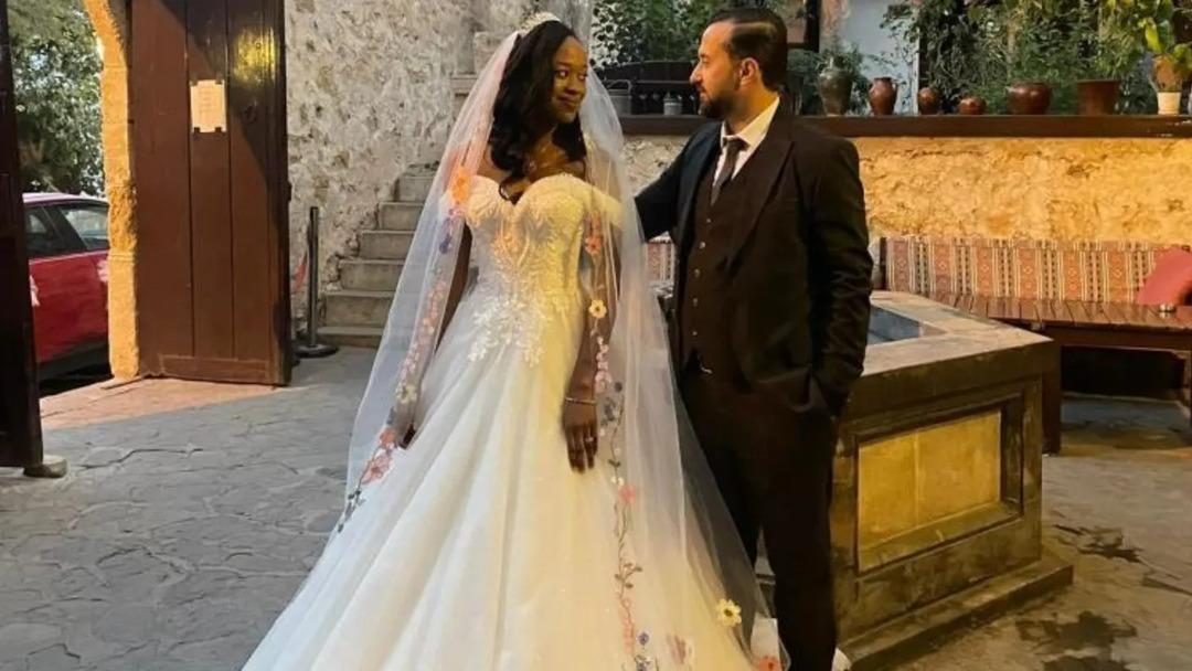 Afrika dan Adana ya gelin geldi! En çok şaşırdığı geleneği açıkladı 1