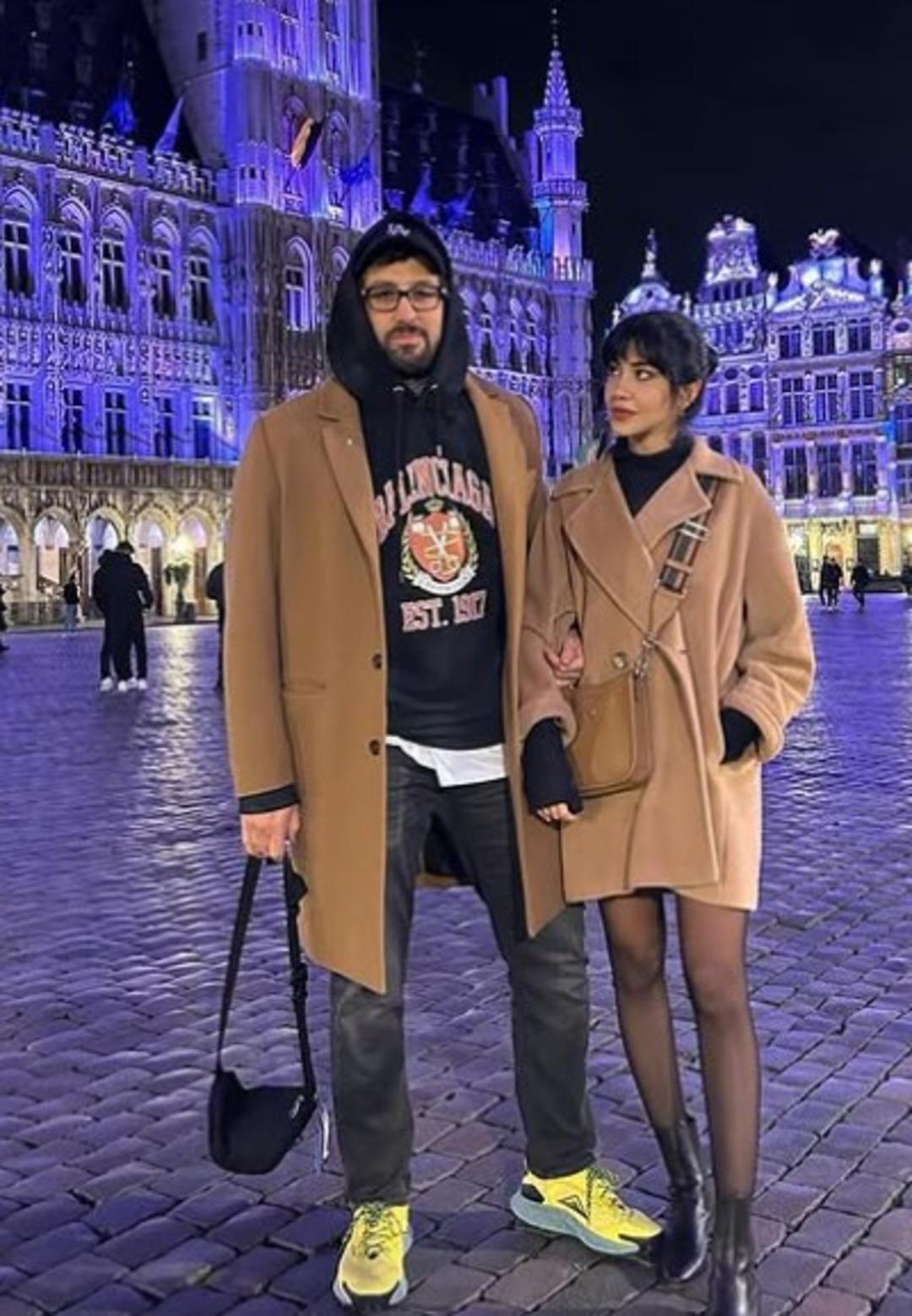 Ünlü komedyen Doğu Demirkol in sevgili bakın kimmiş! Romantik karelere beğeni yağdı 3