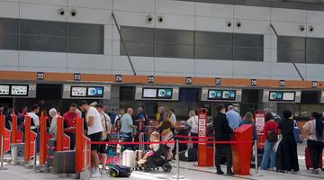 Bakan Uraloğlu açıkladı: 'Her gün 9 stadyum dolusu insan havayoluyla seyahat etti'