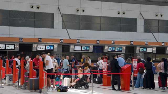 Bakan Uraloğlu açıkladı: 'Her gün 9 stadyum dolusu insan havayoluyla seyahat etti'