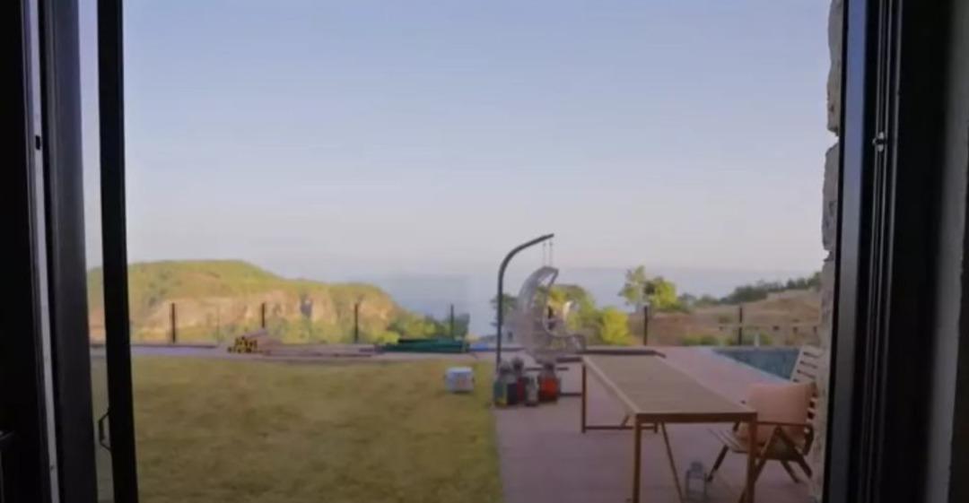 Ceyda Düvenci köye taş ev yaptırdı! Her detayı hayran bıraktı 7