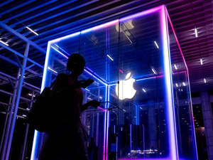 Apple, Yapay Zeka Yarışında Geri Kalırsa Hisseleri Nasıl Etkilenir?