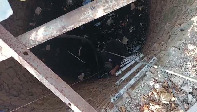 Kuyuya düşen keçiyi itfaiye kurtardı 1