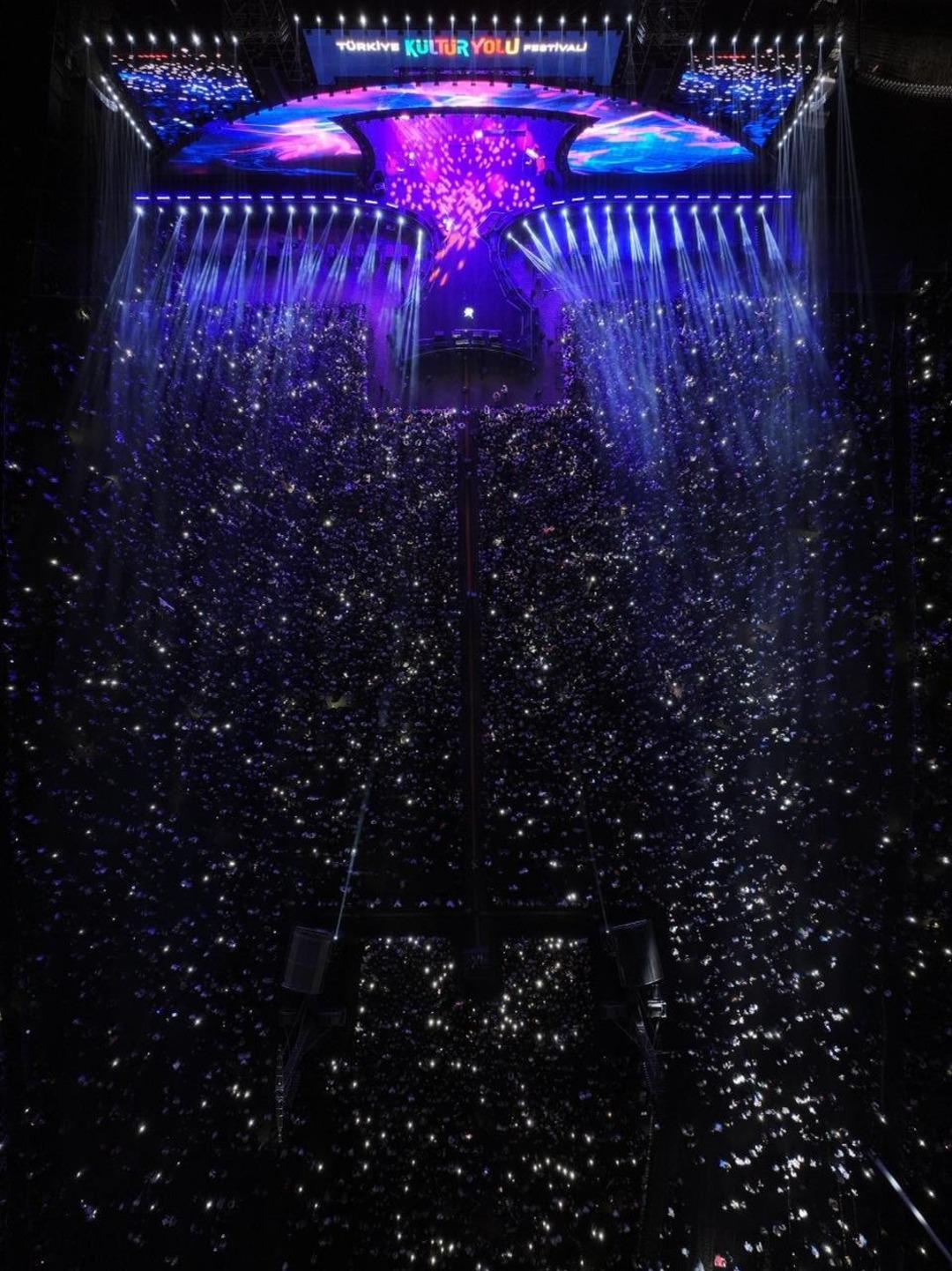 Bakan Ersoy duyurdu: Türkiye Kültür Yolu Festivali 2025’te rekorlarla kapandı, 22 milyon sanatsever festivale akın etti 12